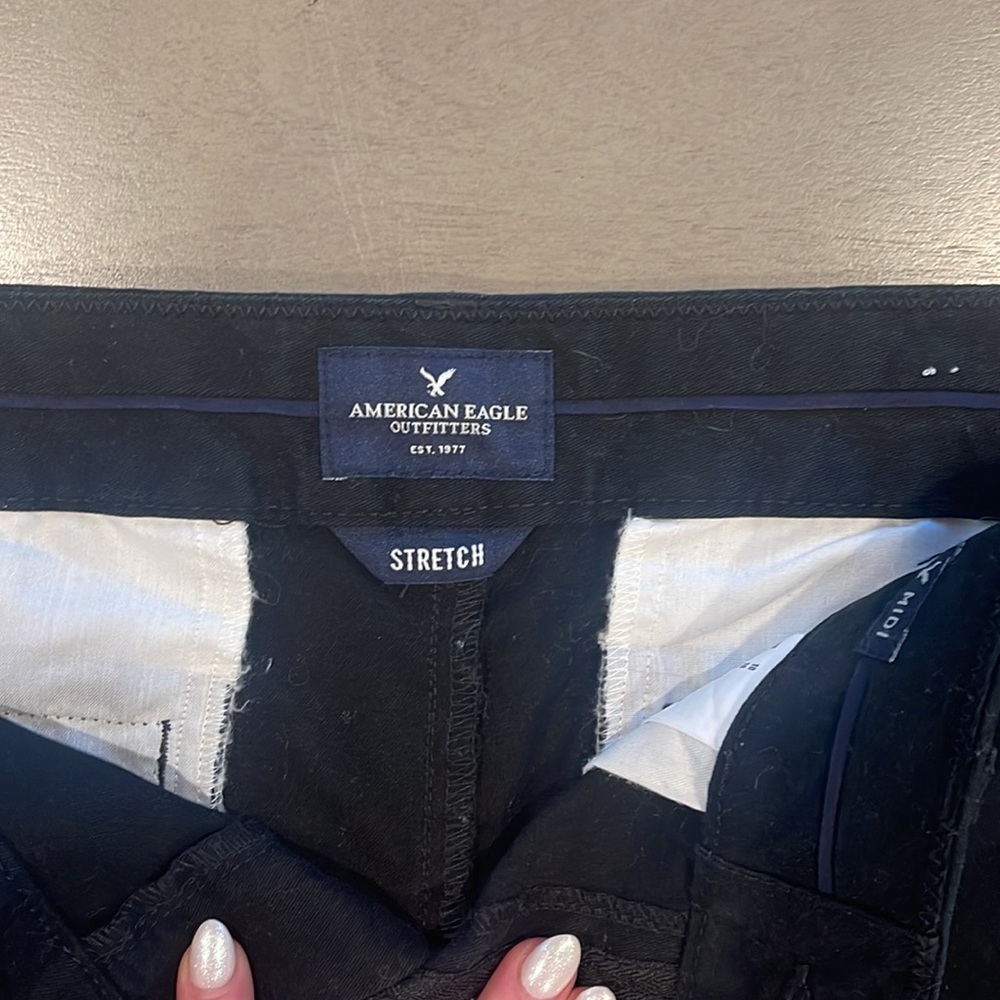 American Eagle Black Shorts - Picture 6 of 7